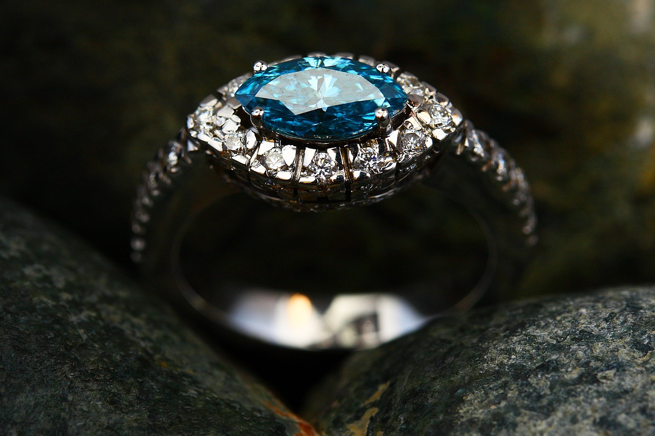 ring, jewelry, luxury-2405145.jpg